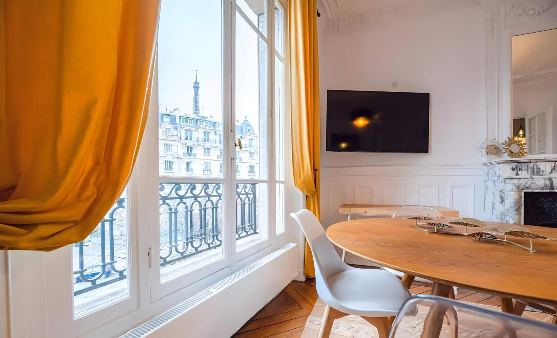 Tbs 321 - Superb With Eiffel Tower View Apartment